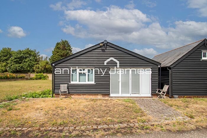 2 Bedroom Bungalow To Rent In Ayers Place Unnyside Ayres Place, BR8
