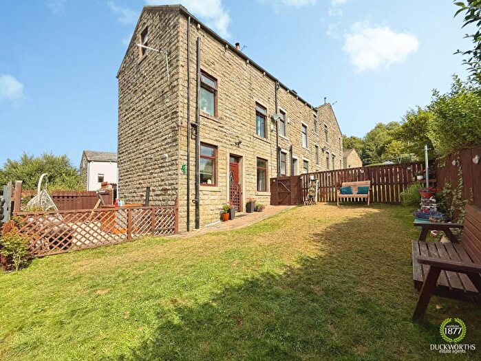 3 Bedroom Cottage For Sale In Fir Mount, Bacup, OL13