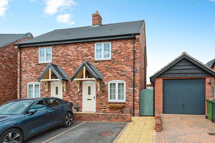 2 Bedroom Semi-Detached House For Sale In Clementine Way, Fair Oak, Eastleigh, SO50