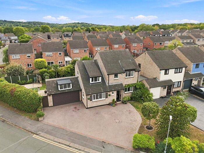 4 Bedroom Detached House For Sale In Suffolk Drive, Basildon, SS15
