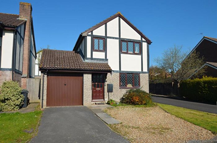 3 Bedroom Detached House For Sale In Vynes Way, Nailsea, BS48