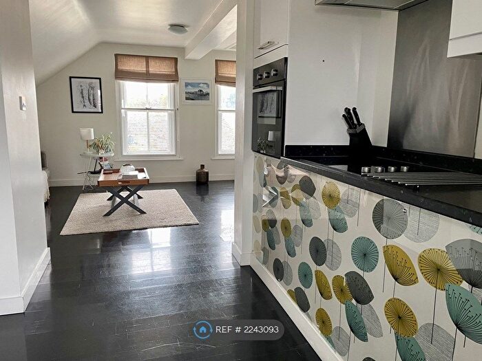 1 Bedroom Flat To Rent In Harbour Street, Whitstable, CT5