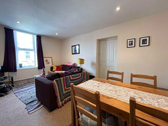 3 Bedroom Maisonette To Rent In Three Bed Student Property, Second Avenue, Heaton, Newcastle Upon Tyne, NE6