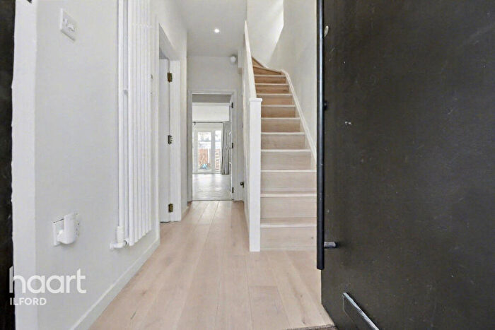 3 Bedroom Terraced House To Rent In Craven Gardens, Barking, IG11