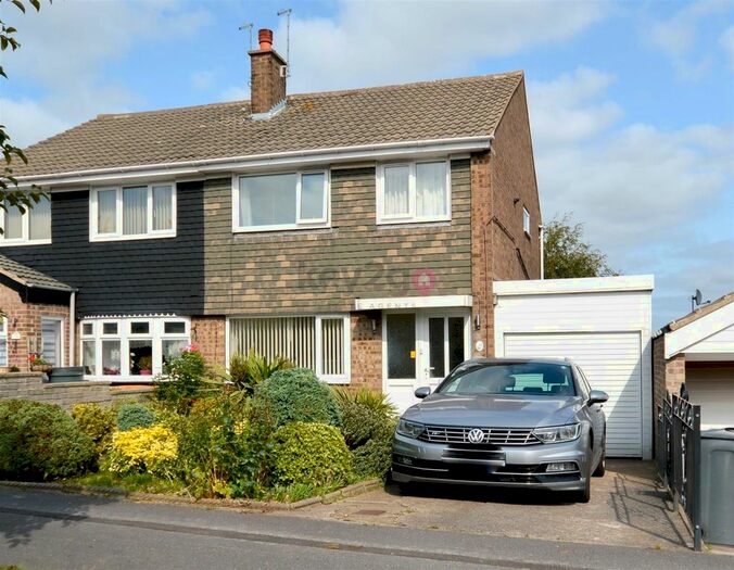 3 Bedroom Semi-Detached House To Rent In Medlock Crescent, Sheffield, S13