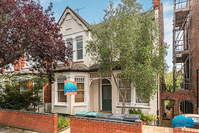 2 Bedroom Flat To Rent In Rosebery Road, Muswell Hill, London, N10