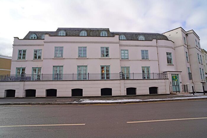 2 Bedroom Apartment To Rent In William Thomas House, Willes Road, Leamington Spa, Warwickshire, CV32