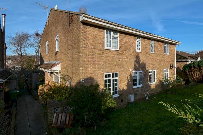 2 Bedroom Semi-Detached House To Rent In Robert Tressell Close, Hastings, TN34