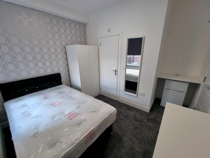 1 Bedroom Property To Rent In Ashburnham Road, Luton, Bedfordshire, LU1