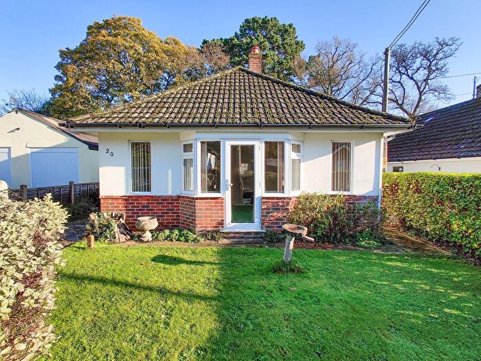 2 Bedroom Bungalow For Sale In Copse Road, Burley, BH24