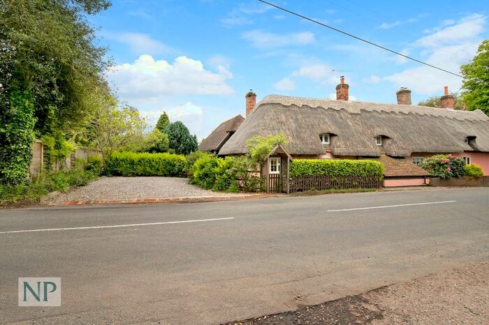 3 Bedroom Cottage For Sale In Old Whalebone Cottage, Langham, Colchester, CO4