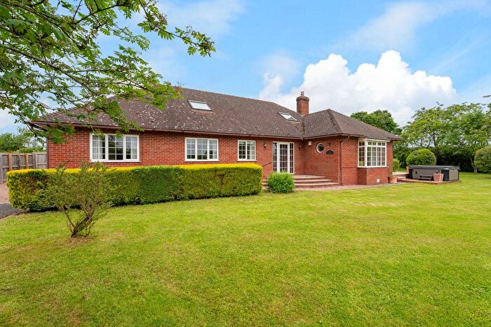 7 Bedroom Detached Bungalow For Sale In Yewleigh Lane Upton-Upon-Severn Worcester, Worcestershire, WR8