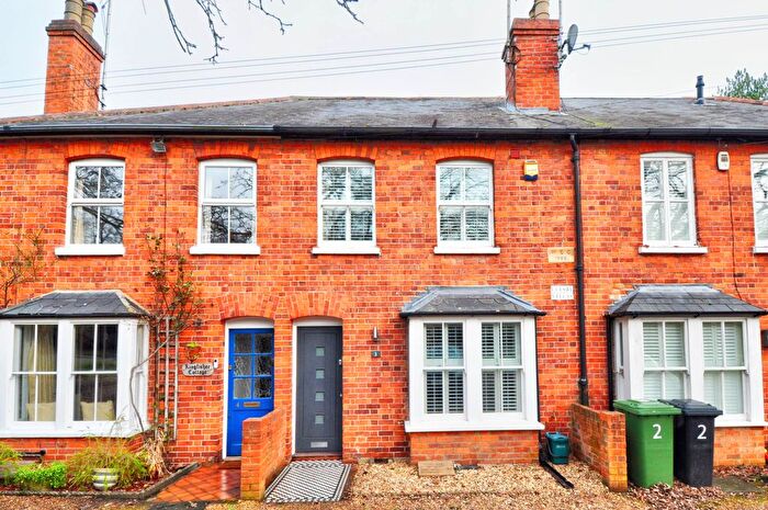 2 Bedroom Terraced House To Rent In Clisby Villas Fairmile, Henley-On-Thames, RG9