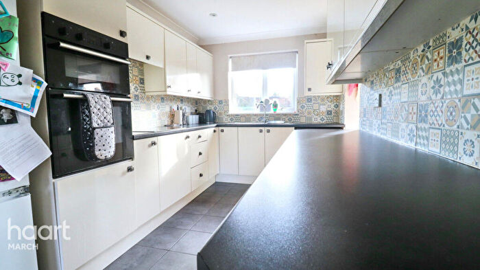 3 Bedroom Detached House For Sale In Heron Walk, March, PE15