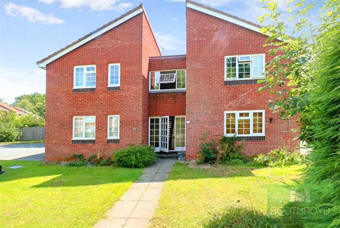 Studio For Sale In Ebourne Close, Kenilworth, CV8