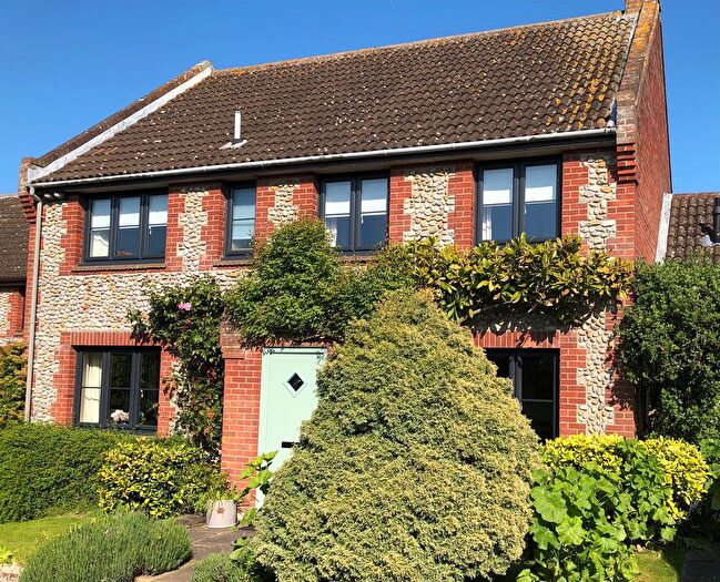 4 Bedroom Detached House For Sale In Bloomstiles, Salthouse, Holt, NR25