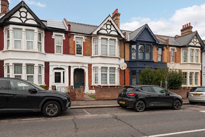 4 Bedroom Terraced House For Sale In James Lane, Leyton, London, E10