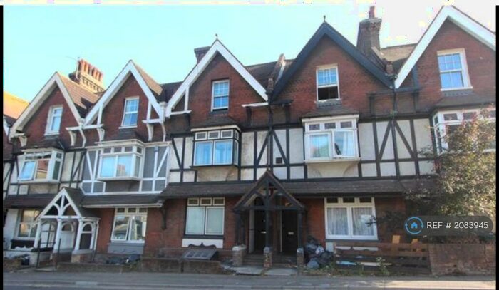 Studio To Rent In London Road, Rochester, ME2