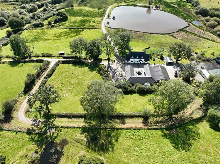 5 Bedroom Farm For Sale In Tynreithyn, Tregaron, SY25