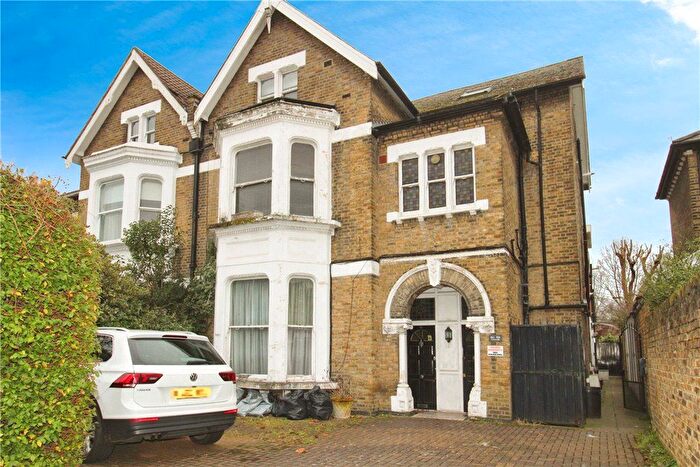 1 Bedroom Flat To Rent In Earlsfield Road, Earlsfield, London, SW18