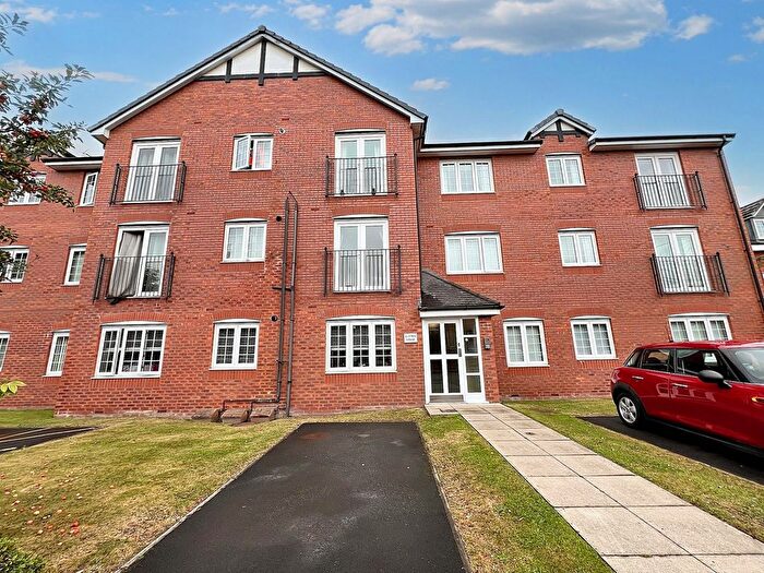 2 Bedroom Flat For Sale In Clifton Road, Monton, M30