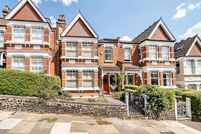 6 Bedroom Flat To Rent In Leinster Road, London, N10