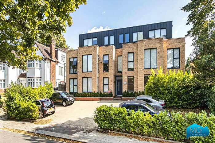 3 Bedroom Flat To Rent In Tivoli Apartments, Woodside Grange Road, Woodside Park, London, N12