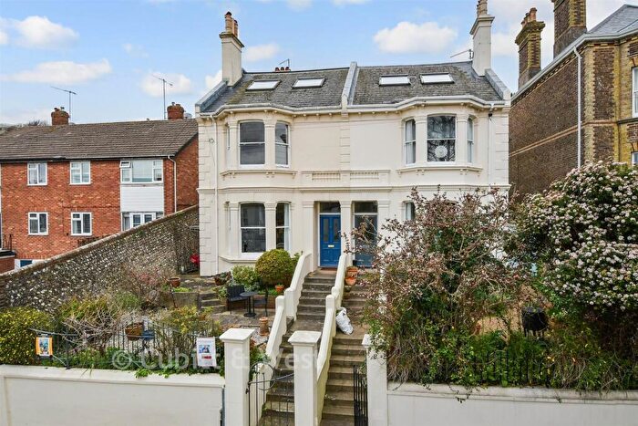 4 Bedroom Semi Detached House For Sale In Grange Road, Lewes, East Sussex, BN7