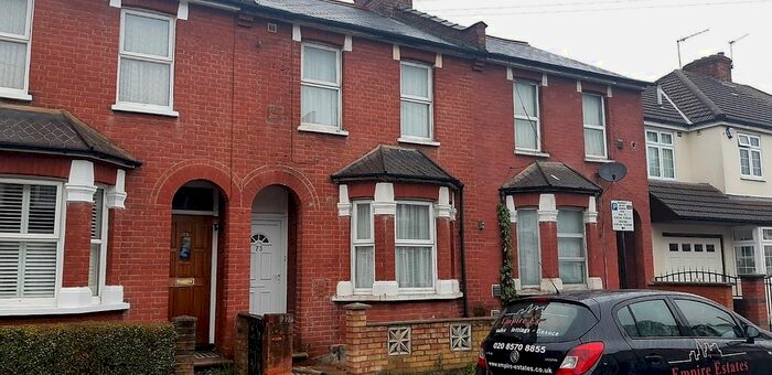 4 Bedroom Terraced House To Rent In Standard Road, Hounslow TW4