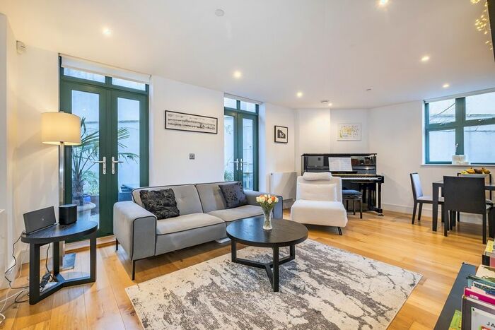 1 Bedroom Flat To Rent In Metropolitan Crescent, London, SW4