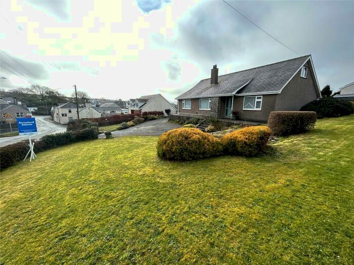 4 Bedroom Bungalow For Sale In Penysarn, Anglesey, Sir Ynys Mon, LL69