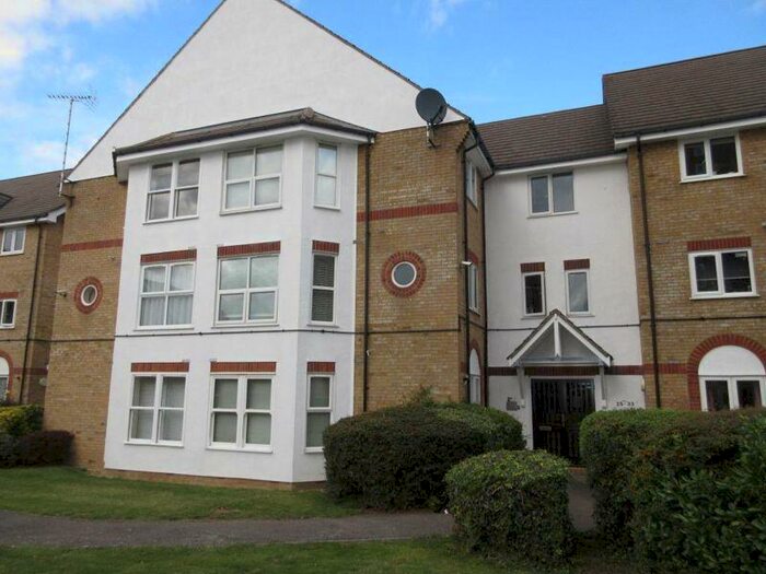 1 Bedroom Flat To Rent In Cambridge Road, Southend-On-Sea, SS1
