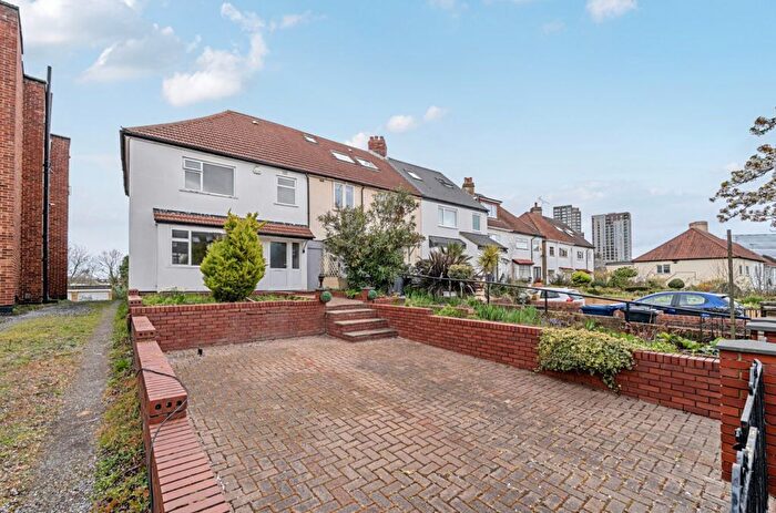 3 Bedroom End Terrace House For Sale In Lynton Terrace, Lynton Road, West Acton, W3