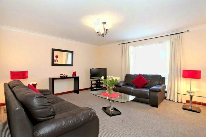 2 Bedroom Flat To Rent In Claremont Place, West End, AB10