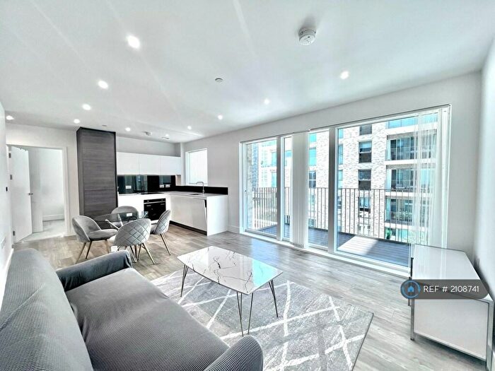 1 Bedroom Flat To Rent In Larkin House, London, SE3