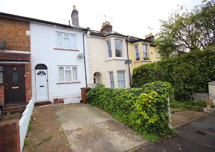 3 Bedroom Property To Rent In Napier Road, Gillingham, ME7