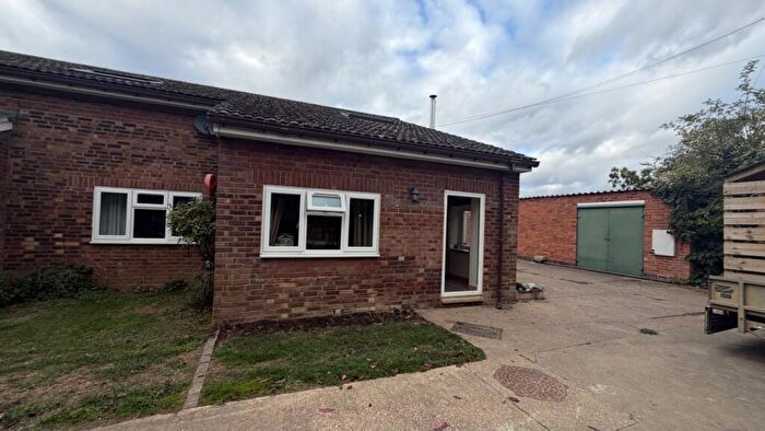 2 Bedroom Semi-Detached House To Rent In Loochen Cottage, Marston Meadows Farm, Southam Road, Priors Marston, Warwickshire, CV47