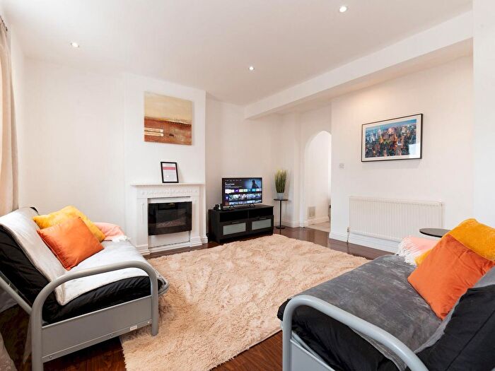 2 Bedroom Flat To Rent In Royal Borough Of Greenwich, SE18