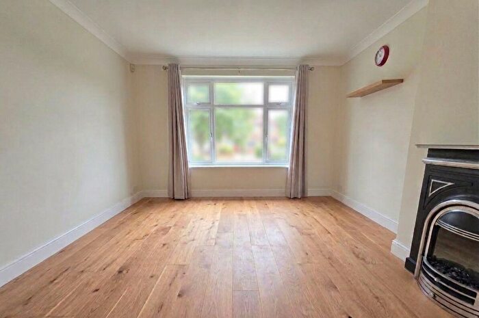 5 Bedroom Detached House To Rent In Woodstock Drive, Ickenham, UB10