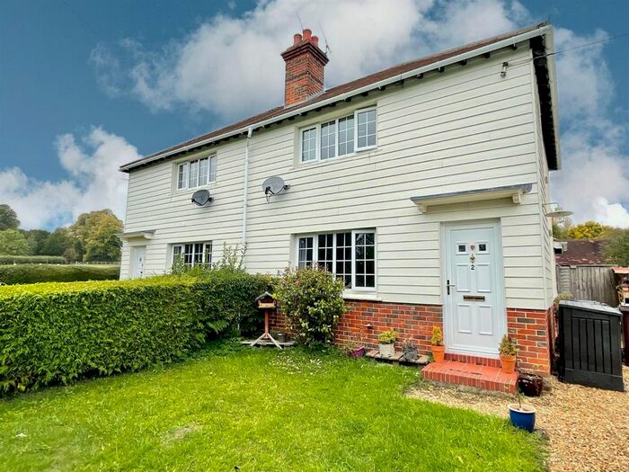 3 Bedroom Semi-Detached House To Rent In Manor Farm Cottages, Gaston Lane, Upper Farringdon, Alton, GU34
