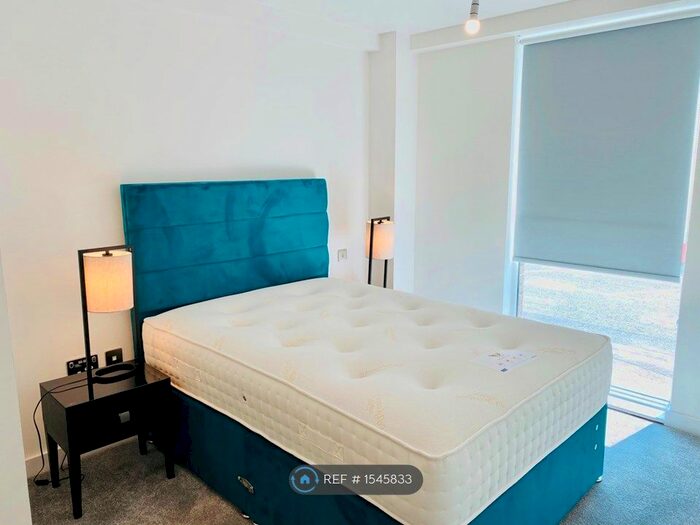 1 Bedroom Flat To Rent In Middlewood Plaza, Salford, M5