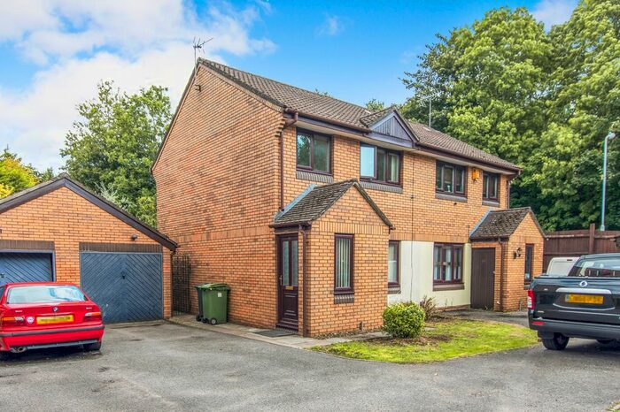 3 Bedroom Property To Rent In Hanbury Close, Whitchurch, Cardiff, CF14