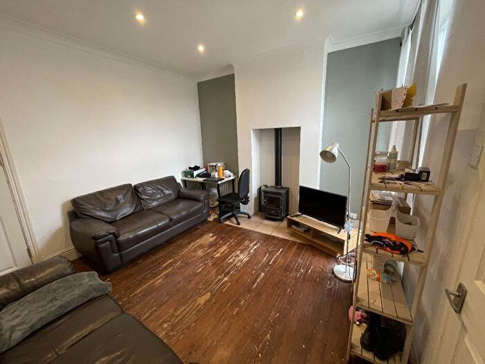 4 Bedroom House To Rent In Daisy Road (E), Edgbaston, Birmingham, West Midlands, B16