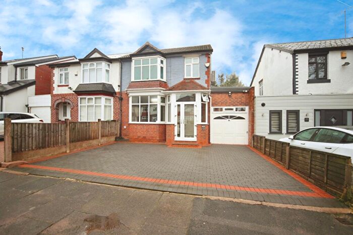 3 Bedroom Semi Detached House For Sale In Albert Road, Oldbury, B68