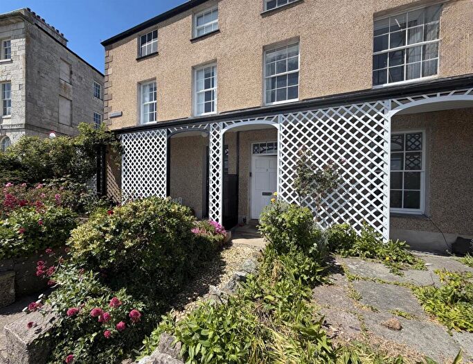 2 Bedroom Apartment For Sale In Beaumaris, LL58