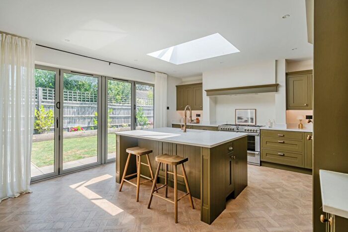 3 Bedroom Bungalow For Sale In Newbridge Way, Pennington, Lymington, SO41