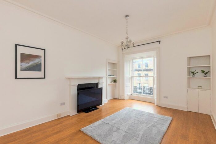 3 Bedroom Flat To Rent In West Maitland Street, West End, Edinburgh, EH12