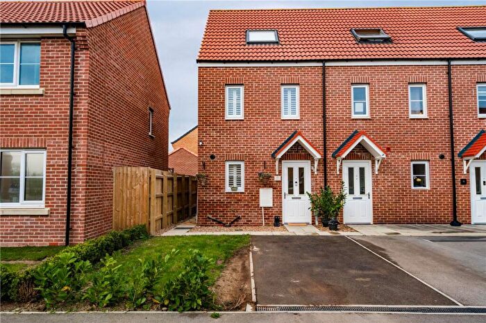 3 Bedroom End Of Terrace House For Sale In Heathland Way, Humberston, DN36
