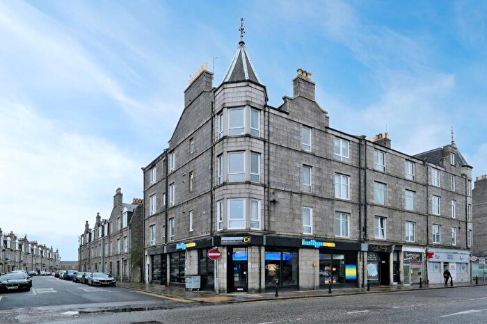 1 Bedroom Flat To Rent In Hollybank Place, Aberdeen, AB11