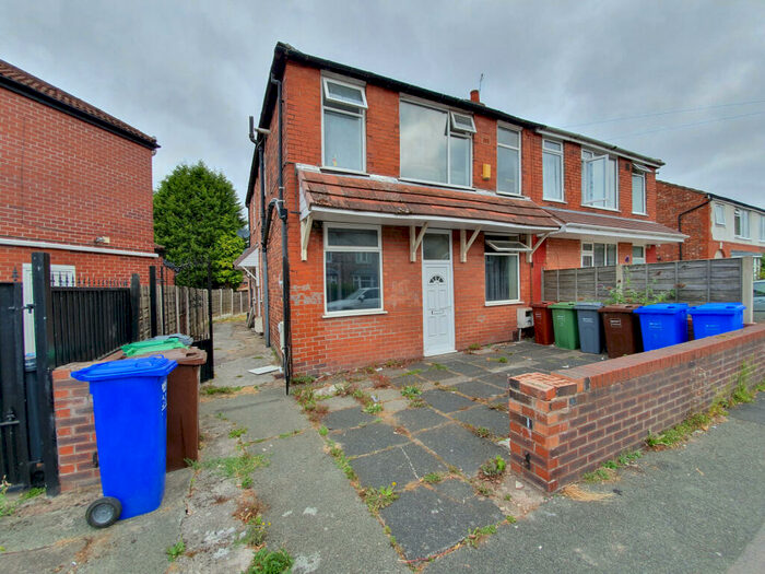 2 Bedroom Apartment To Rent In Heathside Road, Manchester, M20